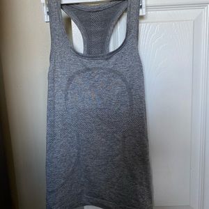 Lululemon size 2, grey tank